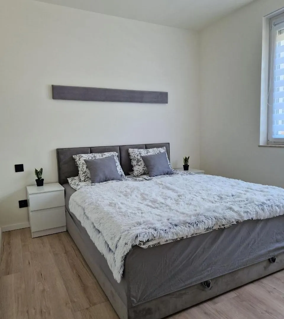 Comfortable Flat With Garden Poznań Appartamento