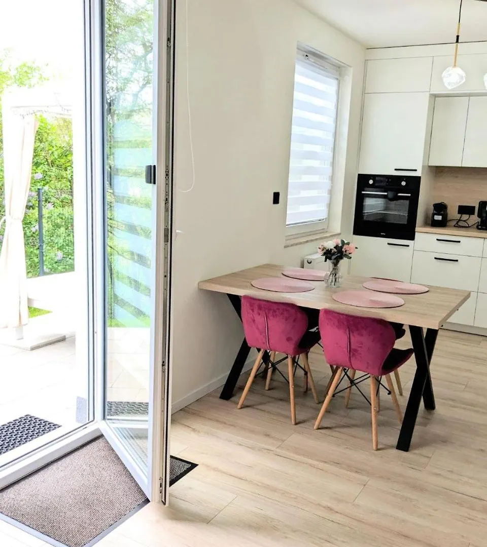 Comfortable Flat With Garden Poznań Appartamento