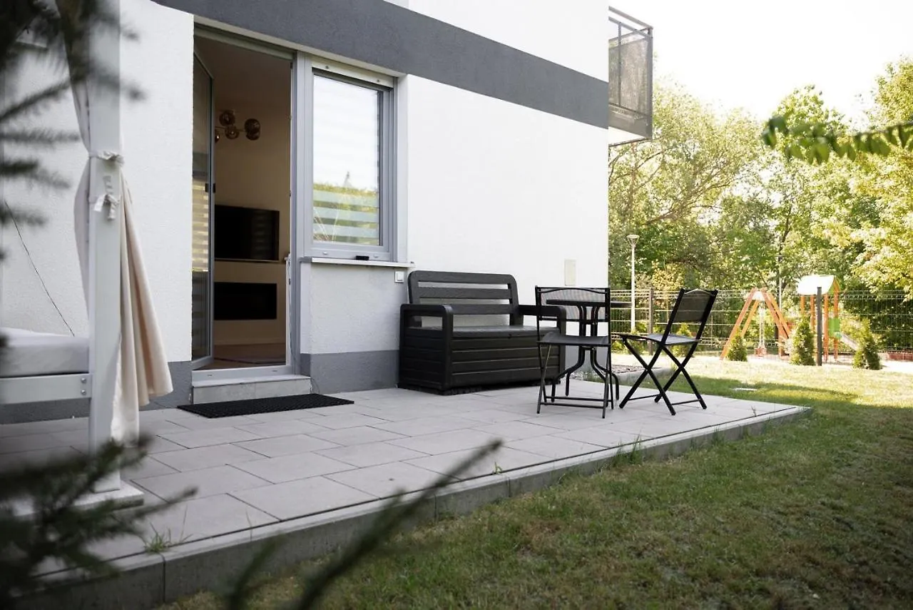 Comfortable Flat With Garden Poznań